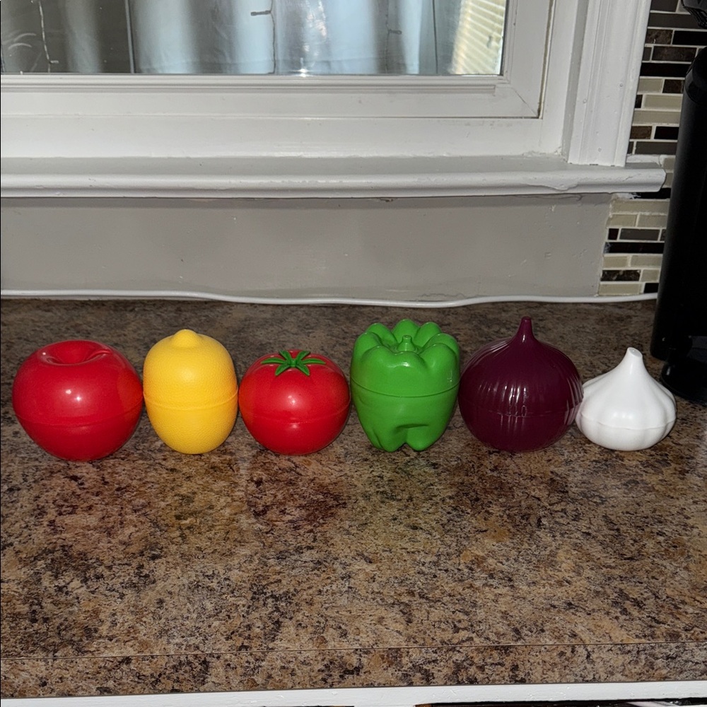 Colorful Vegetable and Fruit Shaped Kitchen Containers